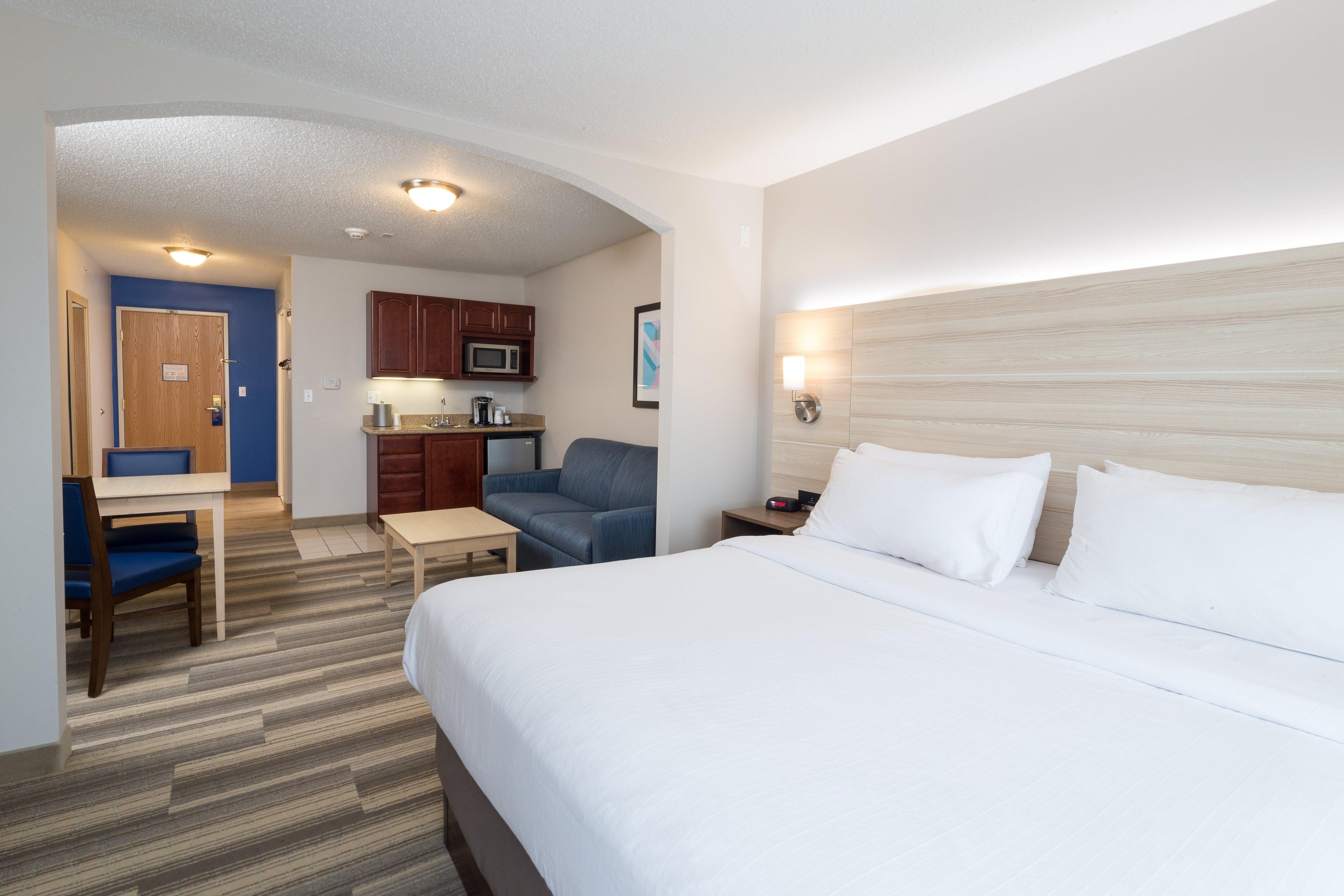 Holiday Inn Express Hotel & Suites Detroit-Utica By Ihg Eksteriør billede