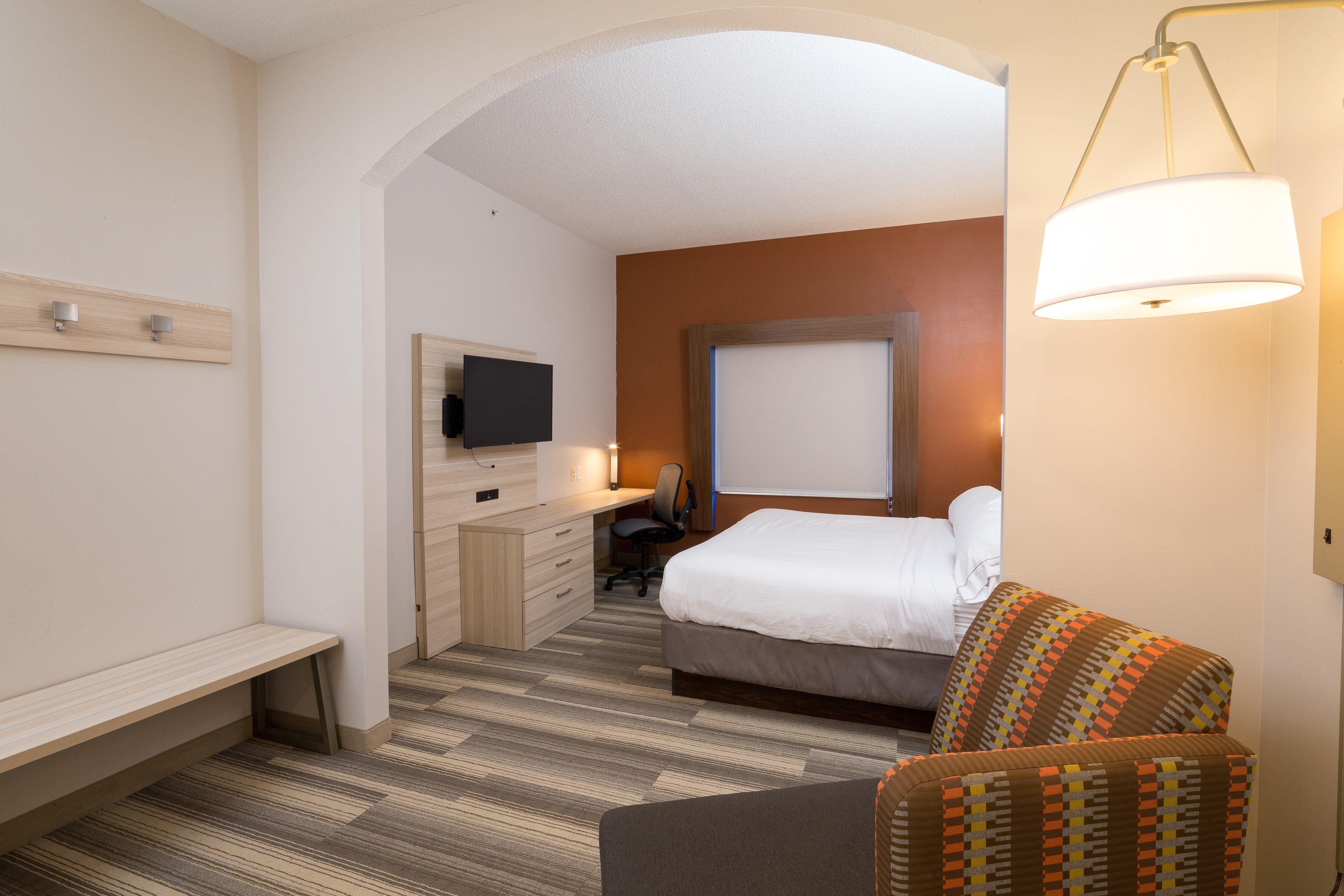 Holiday Inn Express Hotel & Suites Detroit-Utica By Ihg Eksteriør billede