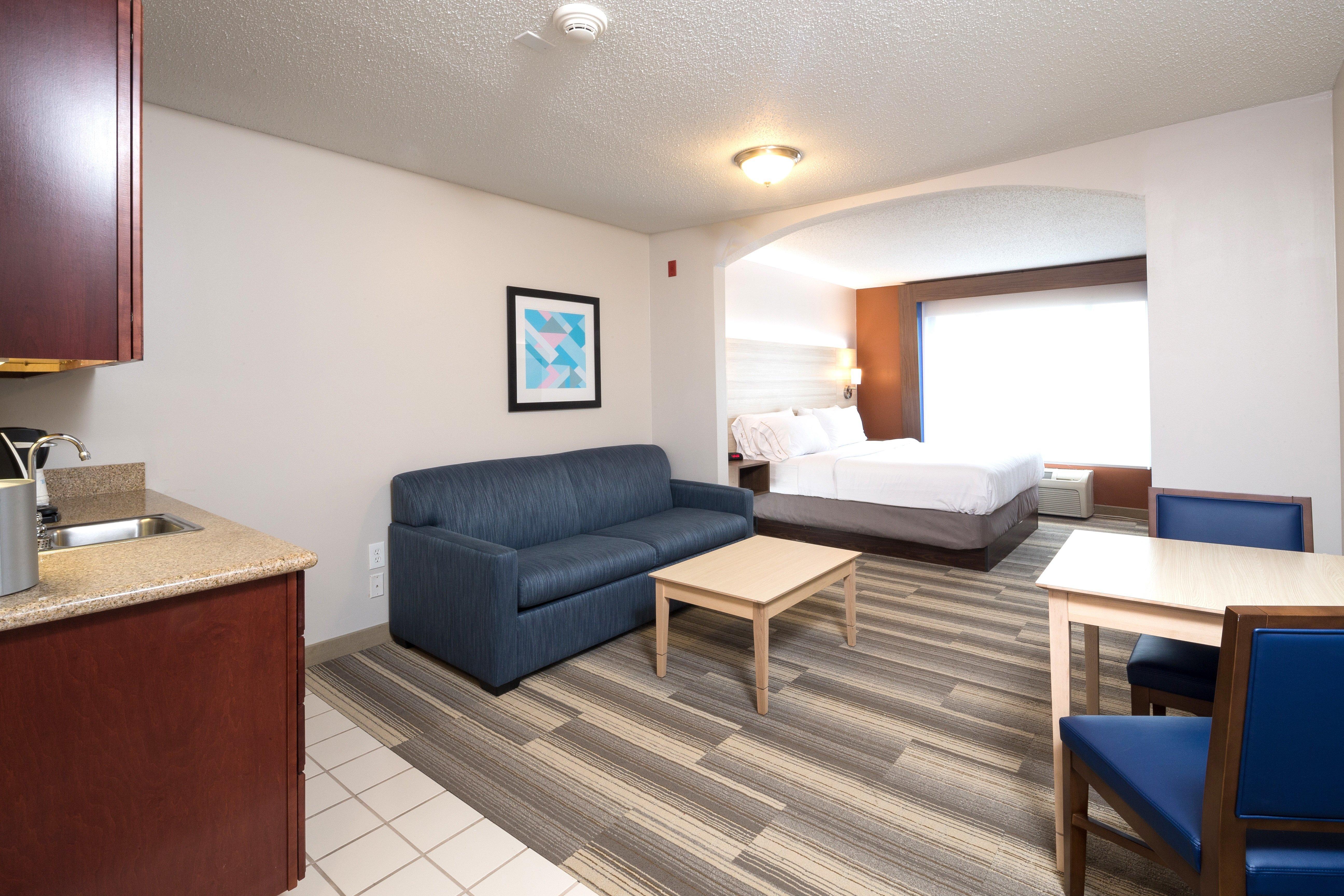 Holiday Inn Express Hotel & Suites Detroit-Utica By Ihg Eksteriør billede